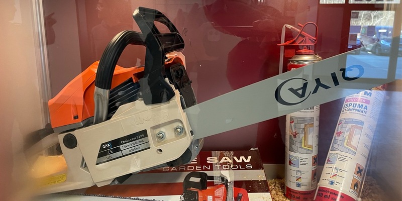 HZA-AC: Pop-Up-Ausstellung ECHT FALSCH! des Deutschen Zollmuseums zu Gast in Düren / Die Ausstellung kann bis zum 11. April 2025 im Zollamt Düren angeschaut werden. - Foto: presseportal.de