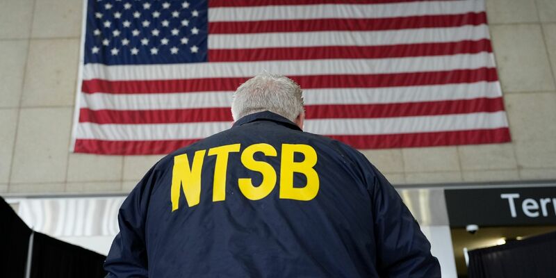 In Arizona ist es erneut zu einem Absturz zweier Flugzeuge in den USA gekommen (Archivbild).  - Foto: Alex Brandon/AP/dpa