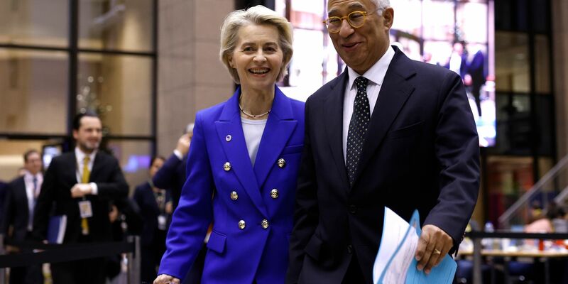 Wollen gemeinsam ein Zeichen setzen: die Präsidentin der Europäischen Kommission, Ursula von der Leyen, und der Präsident des Europäischen Rates, António Costa. (Archivbild) - Foto: Omar Havana/AP/dpa