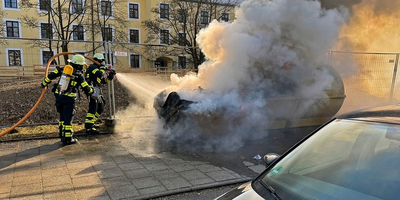 FW-M: Containerbrand mit Rauchausbreitung (Georgenschwaige) - Foto: presseportal.de