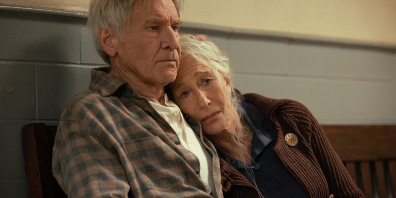 Die Duttons hoffen in «1923» auf die Rückkehr ihres Neffen Spencer (Brandon Sklenar), der sich in Afrika als Löwenjäger durchschlägt. - Foto: ---/Paramount+/dpa