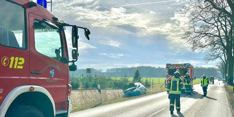 FFW Schwalmtal: Verkehrsunfall auf der L3 - Eine verletzte Person - Foto: presseportal.de