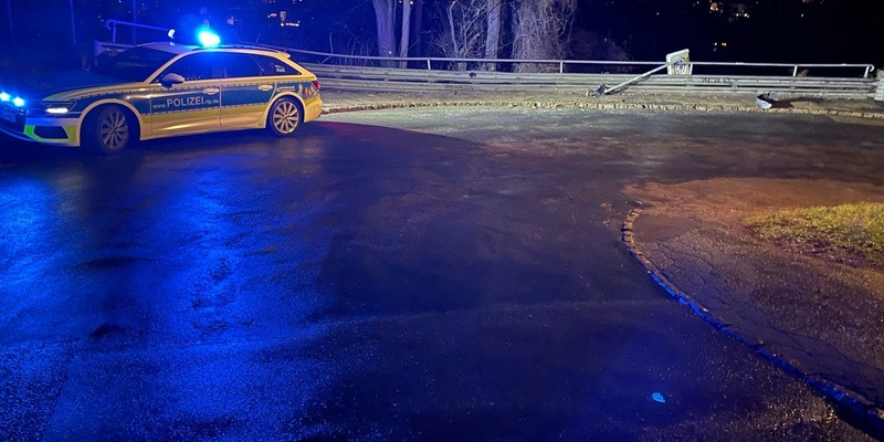 POL-PDTR: Verursacher flüchtet nach Verkehrsunfall auf der Sickingenstraße in Trier - Foto: presseportal.de