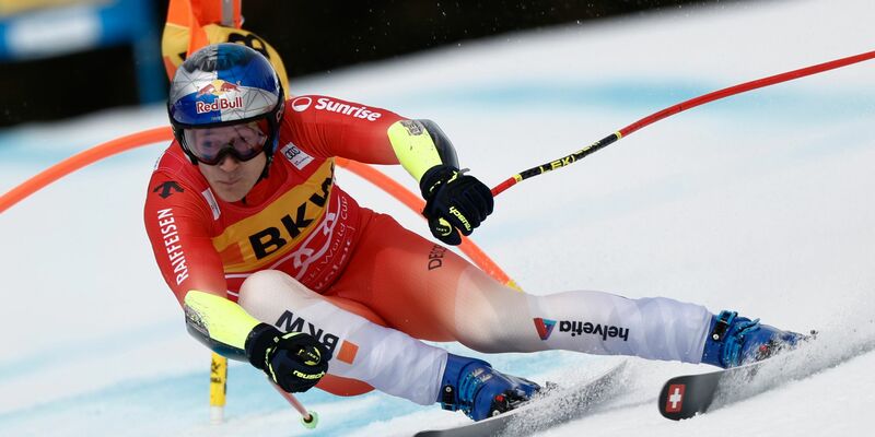 Der Schweizer Marco Odermatt feiert seinen achten Weltcup-Sieg in dieser Saison. - Foto: Gabriele Facciotti/AP/dpa