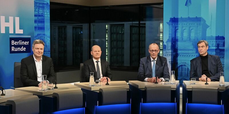 Die «Berliner Runde» war ein Quotenhit. - Foto: Stefanie Loos/AFP POOL/dpa