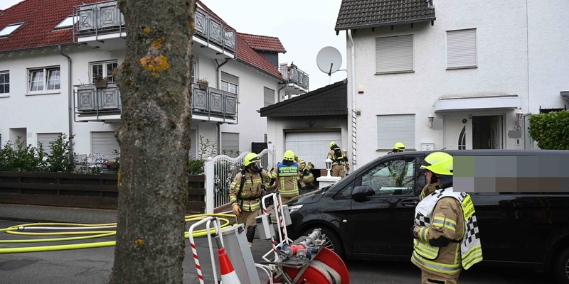 FW Pulheim: Garagenbrand in Pulheim - Foto: presseportal.de
