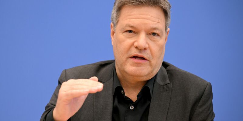 Habeck beansprucht keine führende Rolle mehr. - Foto: Sören Stache/dpa