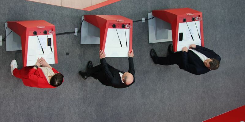 Die Parteispitze trat im Willy-Brandt-Haus auf.  - Foto: Jan Woitas/dpa