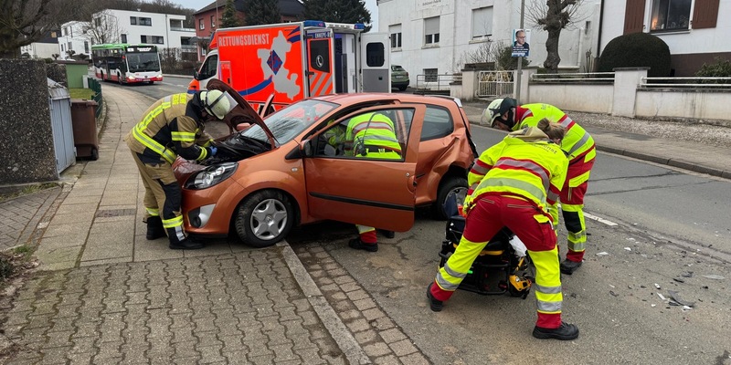 FW-EN: Auffahrunfall mit zwei Verletzten - Foto: presseportal.de