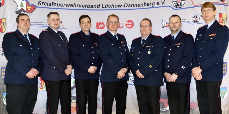 FW Lüchow-Dannenberg: Kreisfeuerwehr Lüchow-Dannenberg: Umstruktuierung schreitet voran +++ Kreisfeuerwehrverband verkleinert Vorstand - Foto: presseportal.de