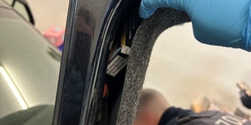 HZA-LA: Rollendes Schmuggelversteck Landshuter Zöllner spüren über 28.000 Zigaretten auf - Foto: presseportal.de