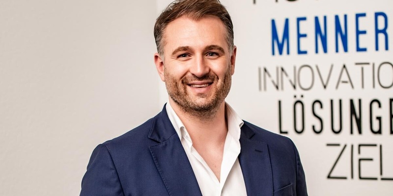 Des einen Leid, des anderen Freud: Sören Mennerich von der MENNERICH Recruiting GmbH verrät, so profitieren Baugewerbe und Industrie von Quereinsteigern auf Jobsuche - Foto: presseportal.de