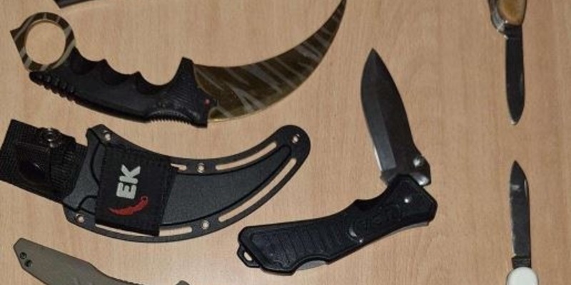 POL-KI: 250226.1 Kiel: Polizei stellte neun Messer bei Kontrollen sicher - Foto: presseportal.de