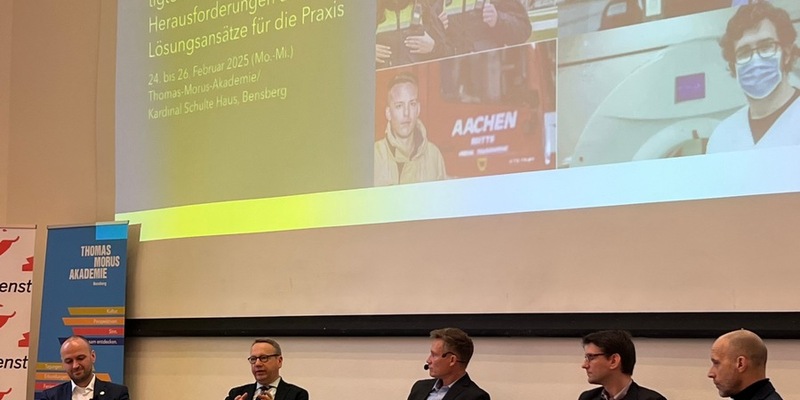 #sicherimDienst: Sicher im öffentlichen Raum: Fachtagung in der Thomas-Morus-Akademie / Berufsgruppenübergreifender Austausch zum Gewaltschutz - Foto: presseportal.de