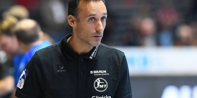 Mit ihm kam der Aufschwung: Melsungens Trainer Roberto Parrondo  - Foto: Swen Pförtner/dpa