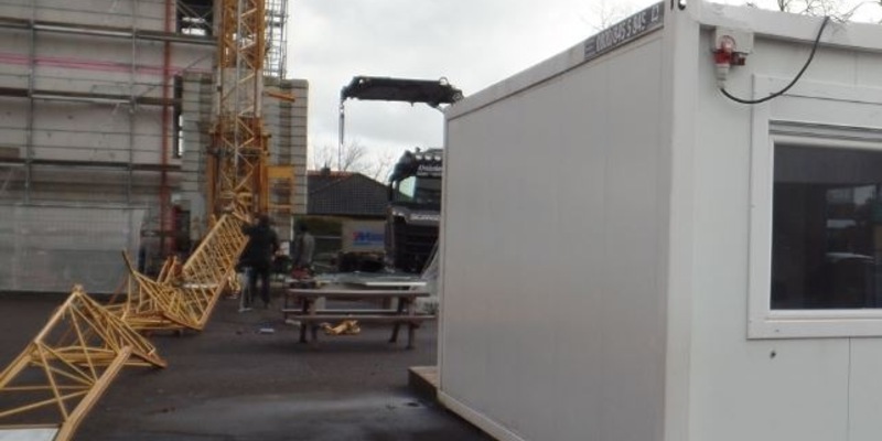 POL-PDKL: Baukran auf Schulgelände umgestürzt - Foto: presseportal.de