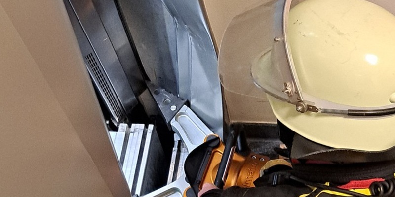 FW-M: Aufzug muss gewaltsam geöffnet werden (Neuhausen) - Foto: presseportal.de