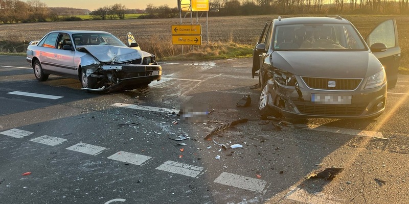 POL-COE: Dülmen, L580, K57/ Autos kollidieren - Foto: presseportal.de