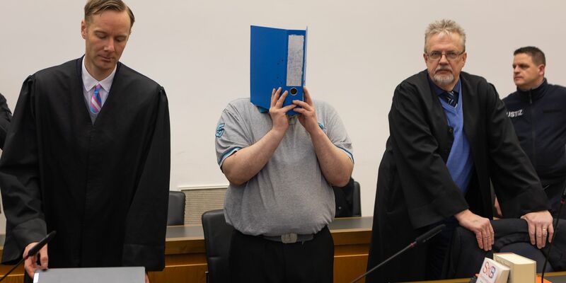 Der Mann sei infolge eines Hanges zu erheblichen Straftaten für die Allgemeinheit gefährlich, sagte der Vorsitzende Richter. (Archivbild) - Foto: Christian Lademann/dpa