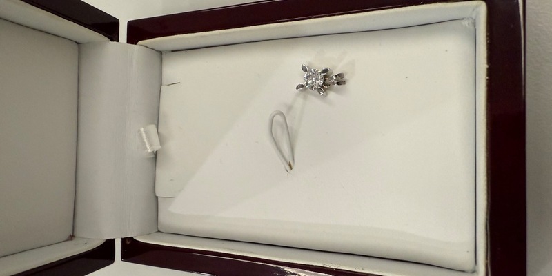 HZA-H: Zoll Hannover verhindert Schmuggel von Brillantschmuck am Flughafen - Foto: presseportal.de