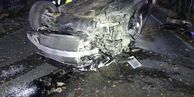 POL-GM: Mit Auto überschlagen - 18-Jähriger leicht verletzt - Foto: presseportal.de