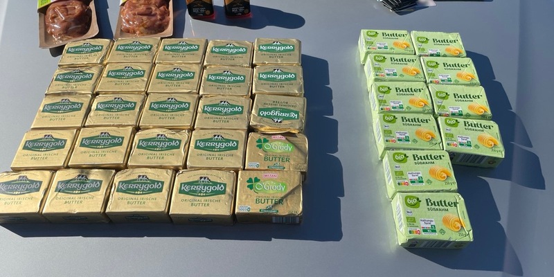 POL-PPWP: Polizei fängt Ladendiebe und findet Auto voller Butter - Foto: presseportal.de