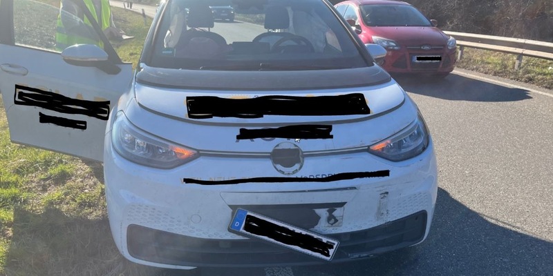 POL-PDLD: A65/B272 - Von der Fahrbahn abgekommen - Foto: presseportal.de