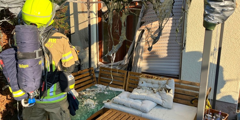 FW Konstanz: Brand an einem Gebäude - Foto: presseportal.de