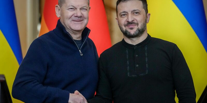 Signal an Washington: Bundeskanzler Scholz und der ukrainische Präsident Selenskyj (Archivbild). - Foto: Kay Nietfeld/dpa