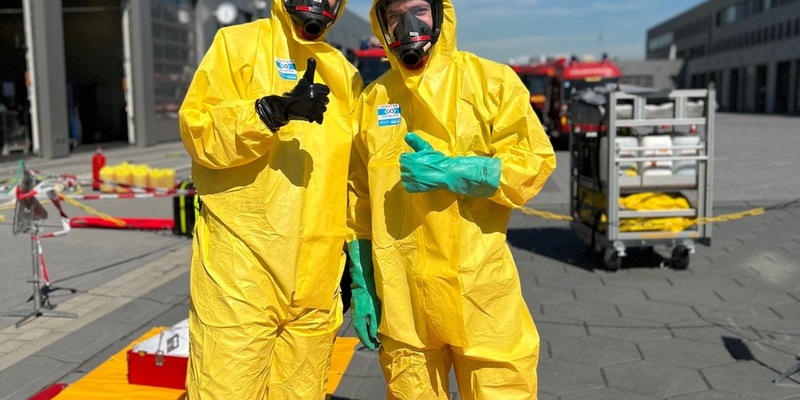 FW-LEV: Freie Ausbildungsplätze bei der Feuerwehr Leverkusen - Foto: presseportal.de
