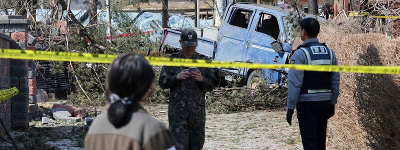 Ein südkoreanisches Kampfflugzeug hat versehentlich Bomben über einem Dorf abgeworfen.  - Foto: Uncredited/Yonhap/AP/dpa