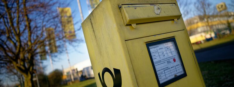 Die Post baut in Deutschland bis zum Jahresende 8.000 Stellen ab. Folgen noch weitere Stellenstreichungen? - Foto: Henning Kaiser/dpa