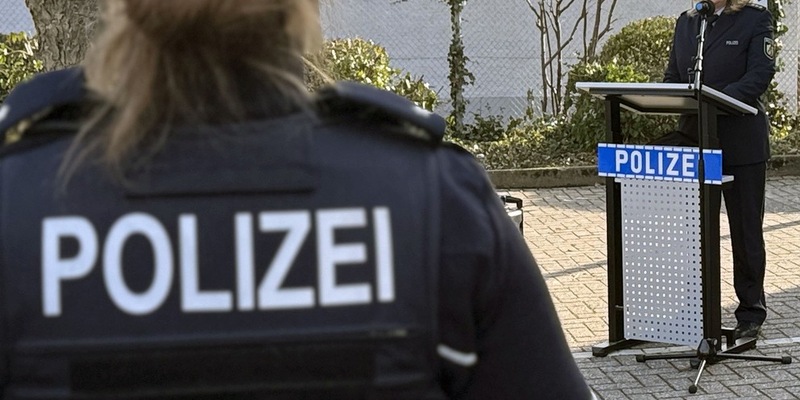 POL-EU: Polizei Euskirchen gedenkt gefallener Kolleginnen und Kollegen - Foto: presseportal.de