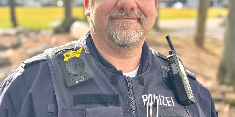 POL-EU: Polizeihauptkommissar Frank Alsmann ist neuer Bezirksdienstbeamter für das Stadtgebiet Euskirchen - Foto: presseportal.de