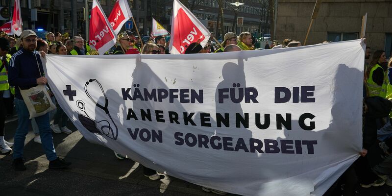 Die Warnstreiks im öffentlichen Dienst gehen weiter. - Foto: Bernd Thissen/dpa