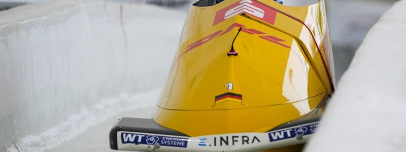  Francesco Friedrich und Alexander Schüller führen zur Halbzeit der Zweierbob-WM in Lake Placid. - Foto: Julia Demaree Nikhinson/AP/dpa