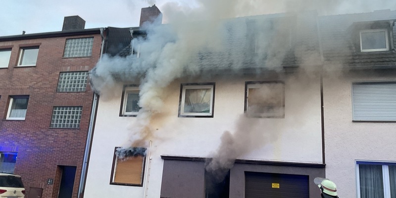 FW-BN: Küchenbrand in Bonn Endenich fordert vier verletzte Personen - Foto: presseportal.de