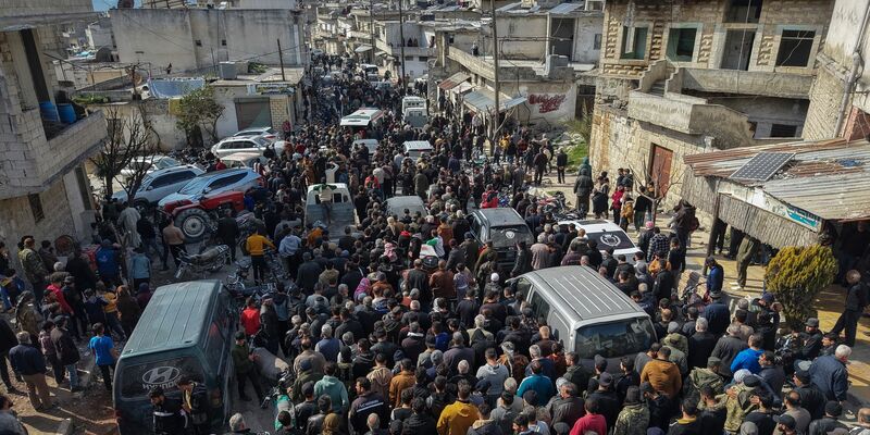 Nun soll eine begrenzte Waffenruhe gelten. - Foto: Omar Albam/AP/dpa