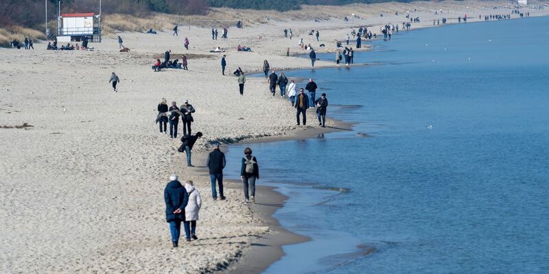 Urlaub an der See spielt im ersten Quartal noch keine große Rolle. - Foto: Stefan Sauer/dpa