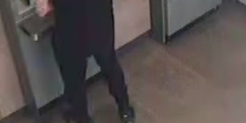 LPI-NDH: Öffentlichkeitsfahndung: Computerbetrug - Wer erkennt die abgebildete Person? - Foto: presseportal.de