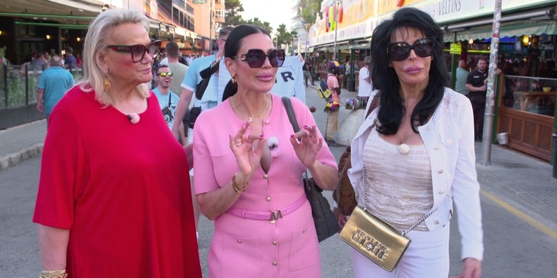 VIPs only! Mit dem Jetset um die Welt: Djamila Rowe auf Mallorca und Tränen bei Model Victoria Jancke in Los Angeles - Foto: presseportal.de