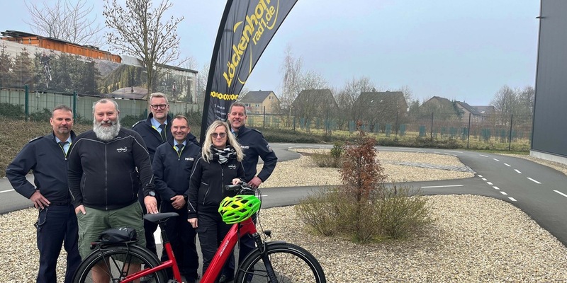 POL-PB: #LEBEN - Polizei startet Kooperation für mehr Sicherheit von Pedelec-Fahrenden im Straßenverkehr - Anmeldungen für Personen ab 65 Jahren ab sofort möglich - Foto: presseportal.de