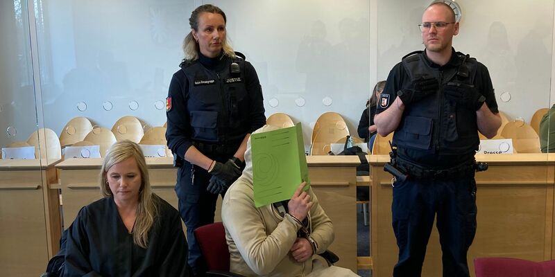 Der 31-Jährige ist wegen grausamen Mordes und schwerer Kindesmisshandlung angeklagt. - Foto: Bernhard Sprengel/dpa