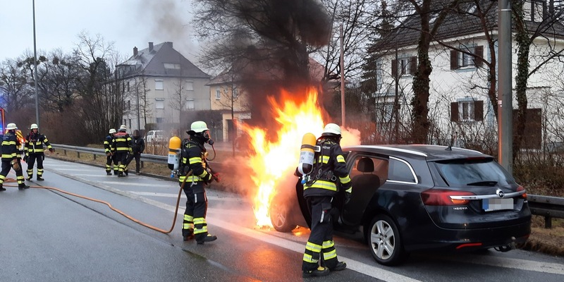 FW-M: Pkw gerät in Brand (Autobahn A95) - Foto: presseportal.de