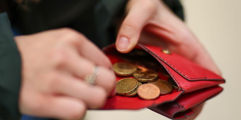 Die Teuerung in Deutschland hält sich über der Zwei-Prozent-Marke - Foto: Jan Woitas/dpa
