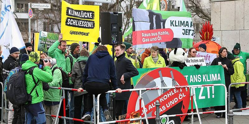 Umweltaktivisten protestieren am 13.03.2025 - Foto: über dts Nachrichtenagentur
