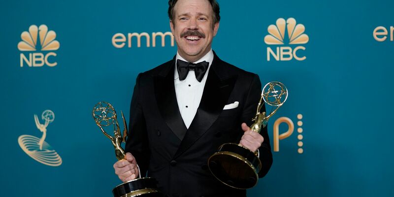 Hauptdarsteller Jason Sudeikis gewann für «Ted Lasso» Emmys. (Archivbild) - Foto: Jae C. Hong/Invision/AP/dpa