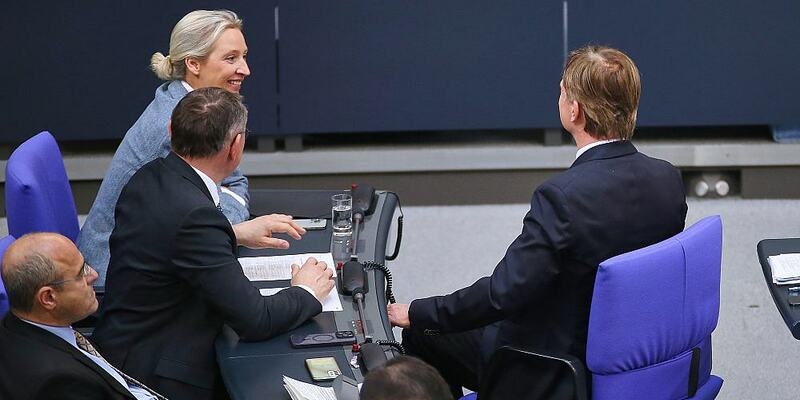 AfD-Bundestagsfraktion mit Weidel, Chrupalla und Baumann am 13.03.2025 - Foto: über dts Nachrichtenagentur