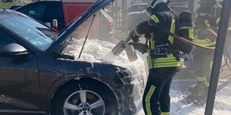 FW Mettmann: Geschäftiger Samstagvormittag für die Feuerwehr Mettmann - Foto: presseportal.de