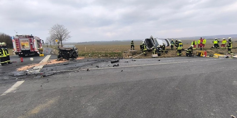 LPI-NDH: Missachtetes Stoppschild fordert einen Verletzten - Foto: presseportal.de